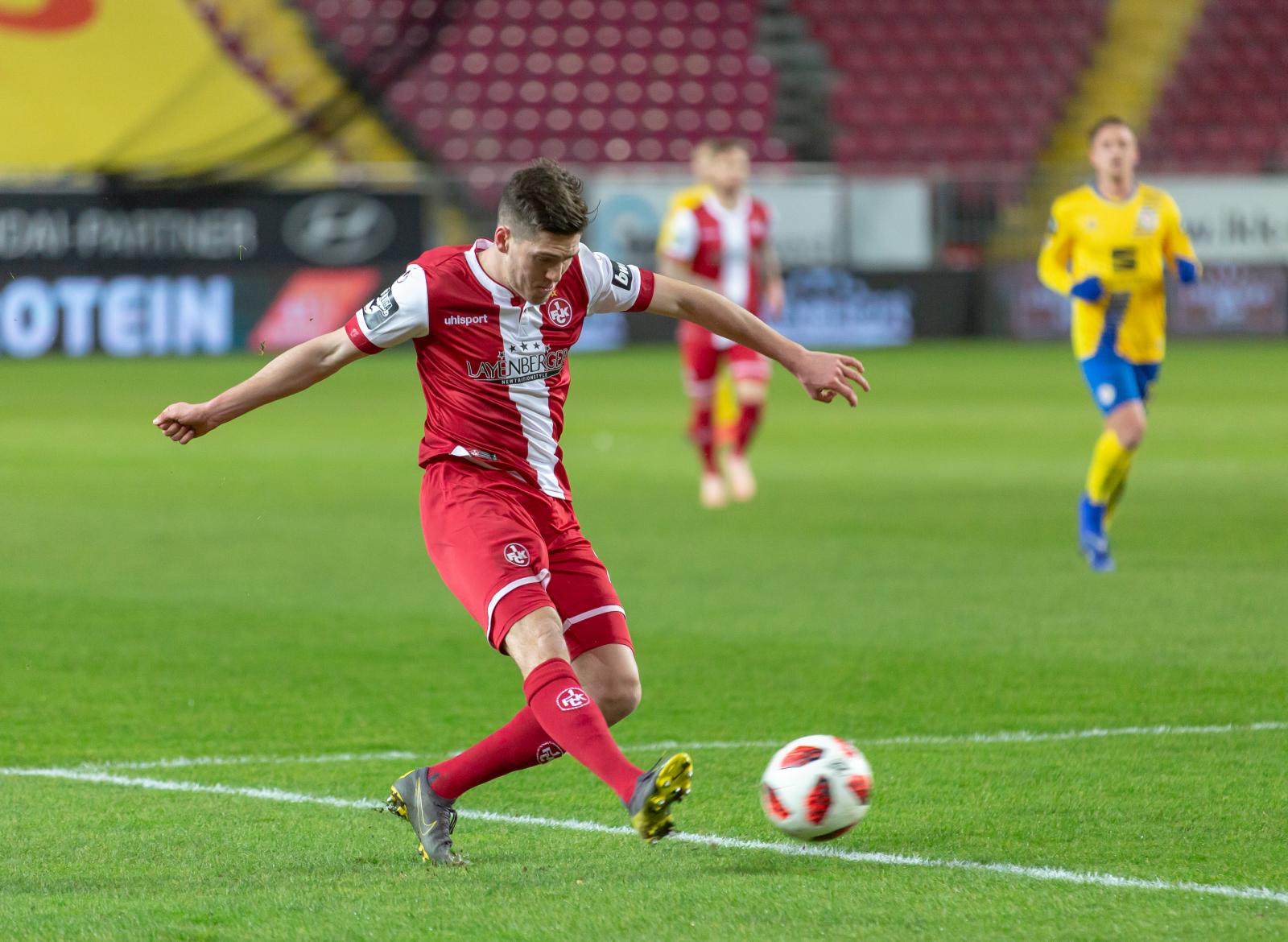 Dominik Schad