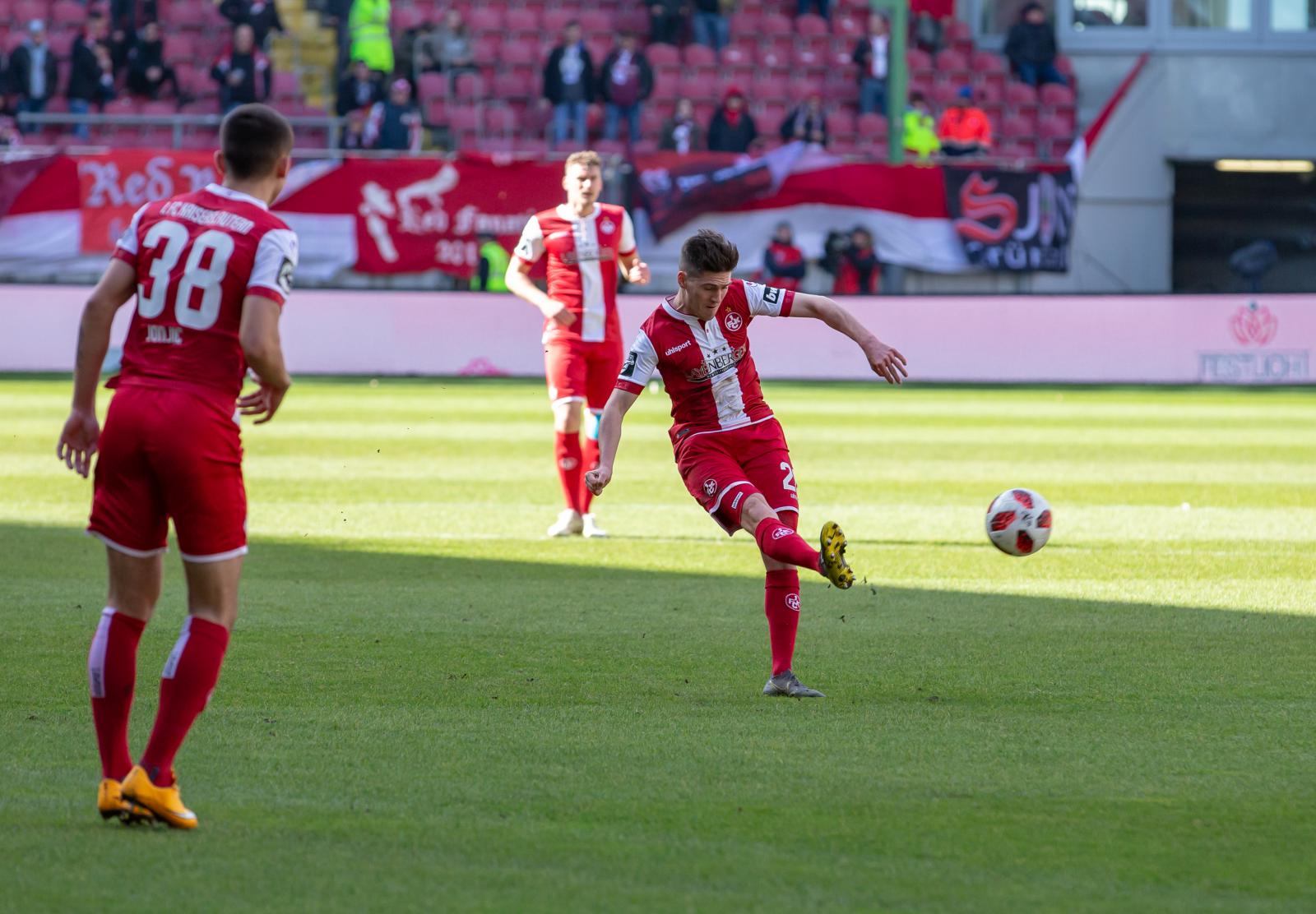 Dominik Schad