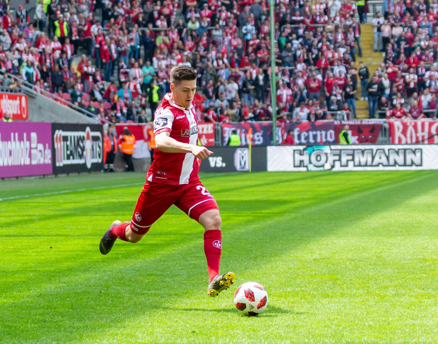 Dominik Schad
